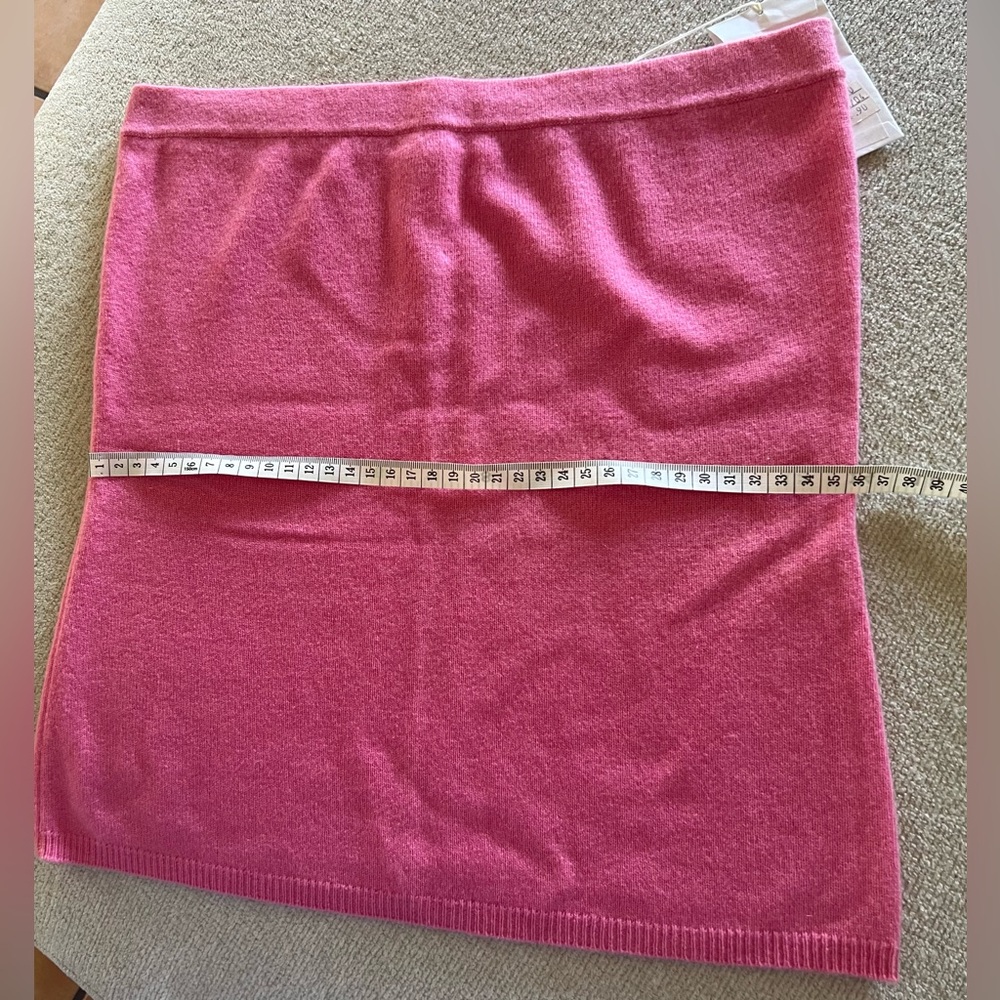 Thesaurus Women tank top, pink color. Cashmere. - Picture 6 of 10